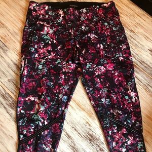 Ideology for Macys 3X cropped floral leggings NWOT